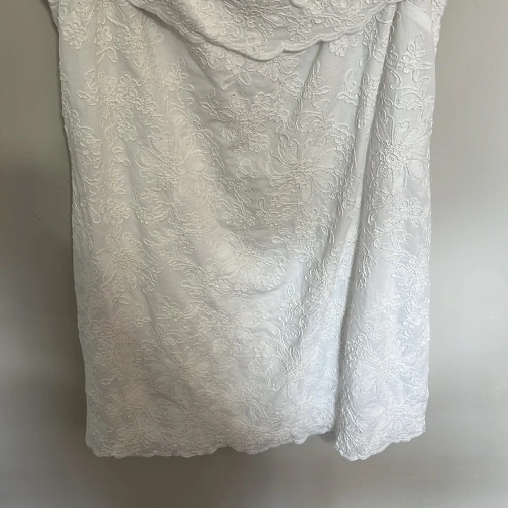 EUC Lauren Ralph Lauren Off the Shoulder White with floral design Dress Size 14P - Picture 4 of 7